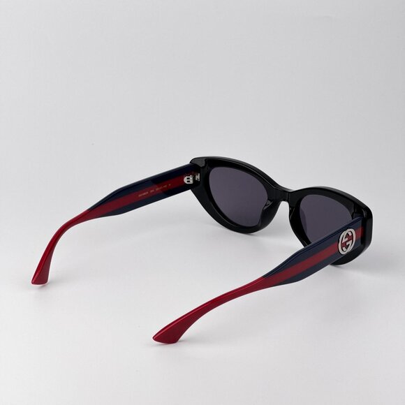 Gucci GG1862S Sunglasses –  Black Cat Eye Frame Violet Lenses| Model GG1862S 004 - Picture 5 of 9